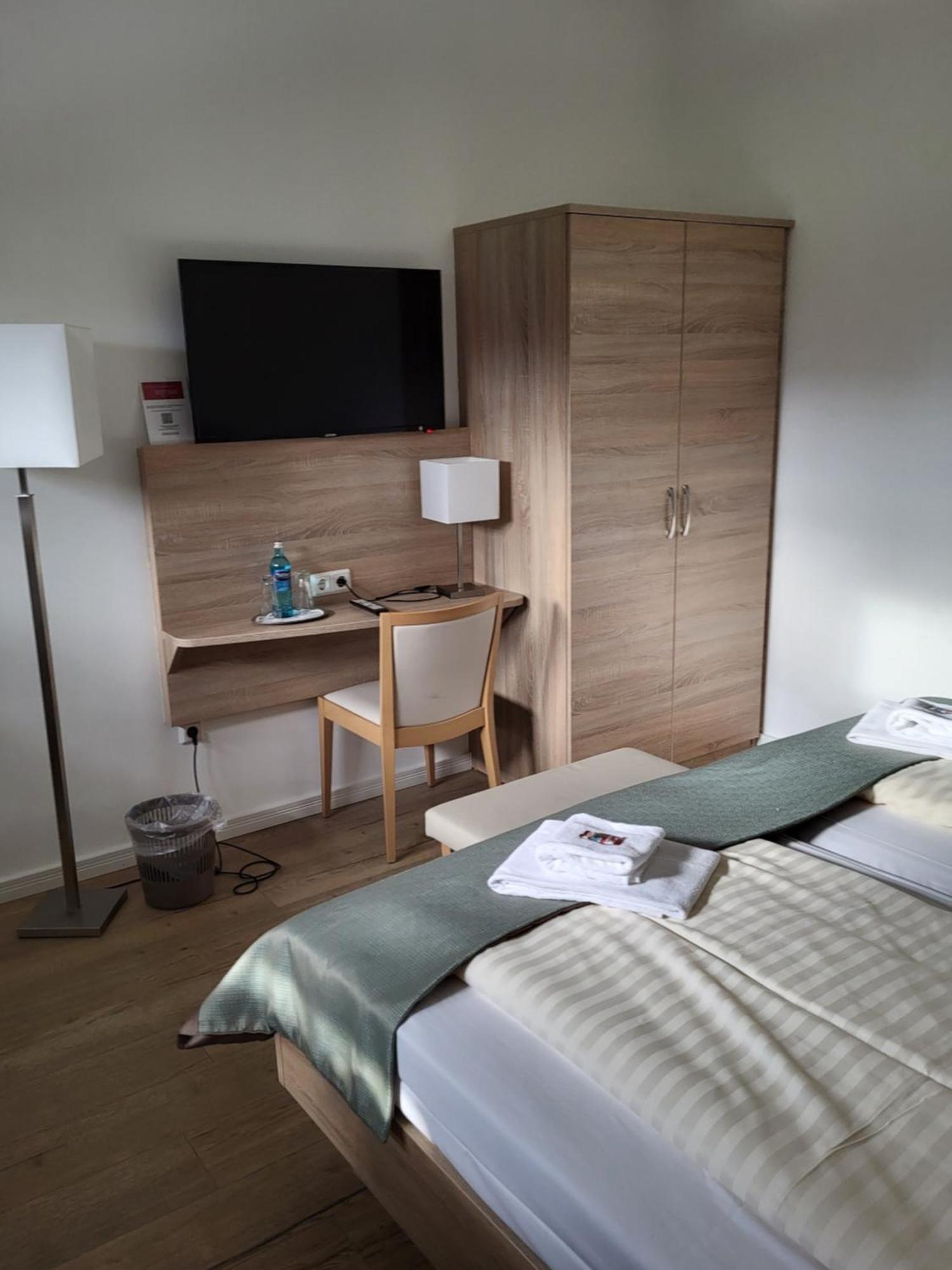 Hotel Bootshaus Bedekaspel Esterno foto